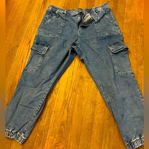 Multi-Pocket Jeggings